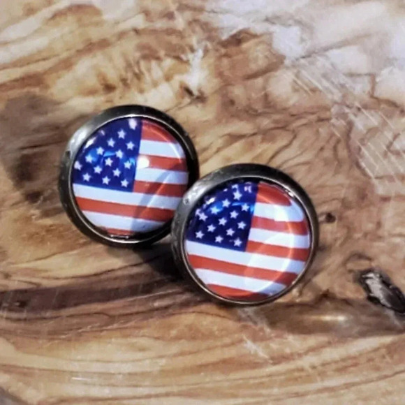 American Flag USA United States Antiqued Brass Stud Patriotic Handcrafted Earrin - Picture 1 of 7